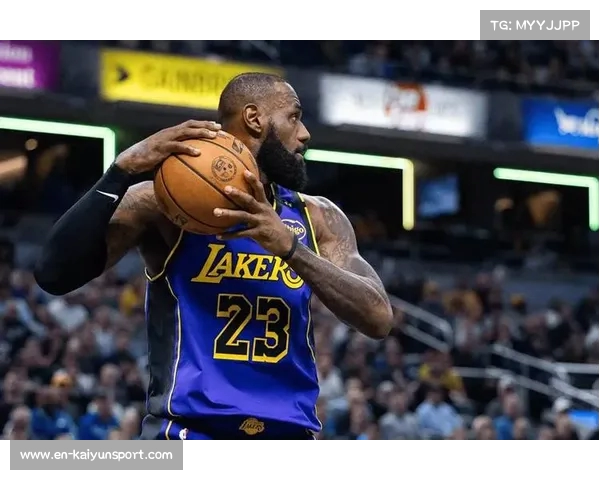 詹姆斯非人类身体素质让他有潜力打NFL 但能成功的NBA球员寥寥无几 詹姆斯非人类身体素质让他有潜力打NFL 但能成功的NBA球员寥寥无几